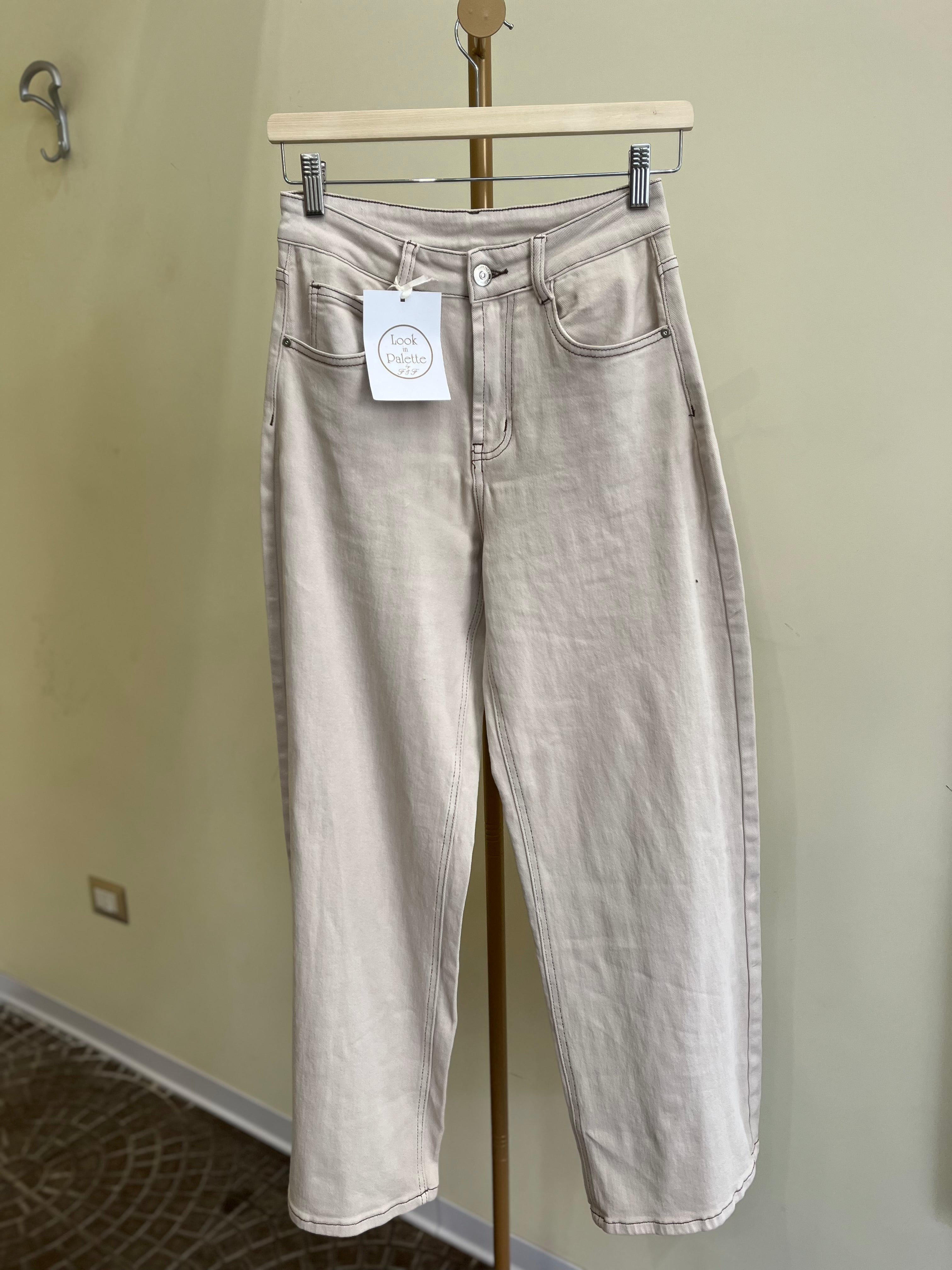 Jeans Beige con Martingala Regolabile