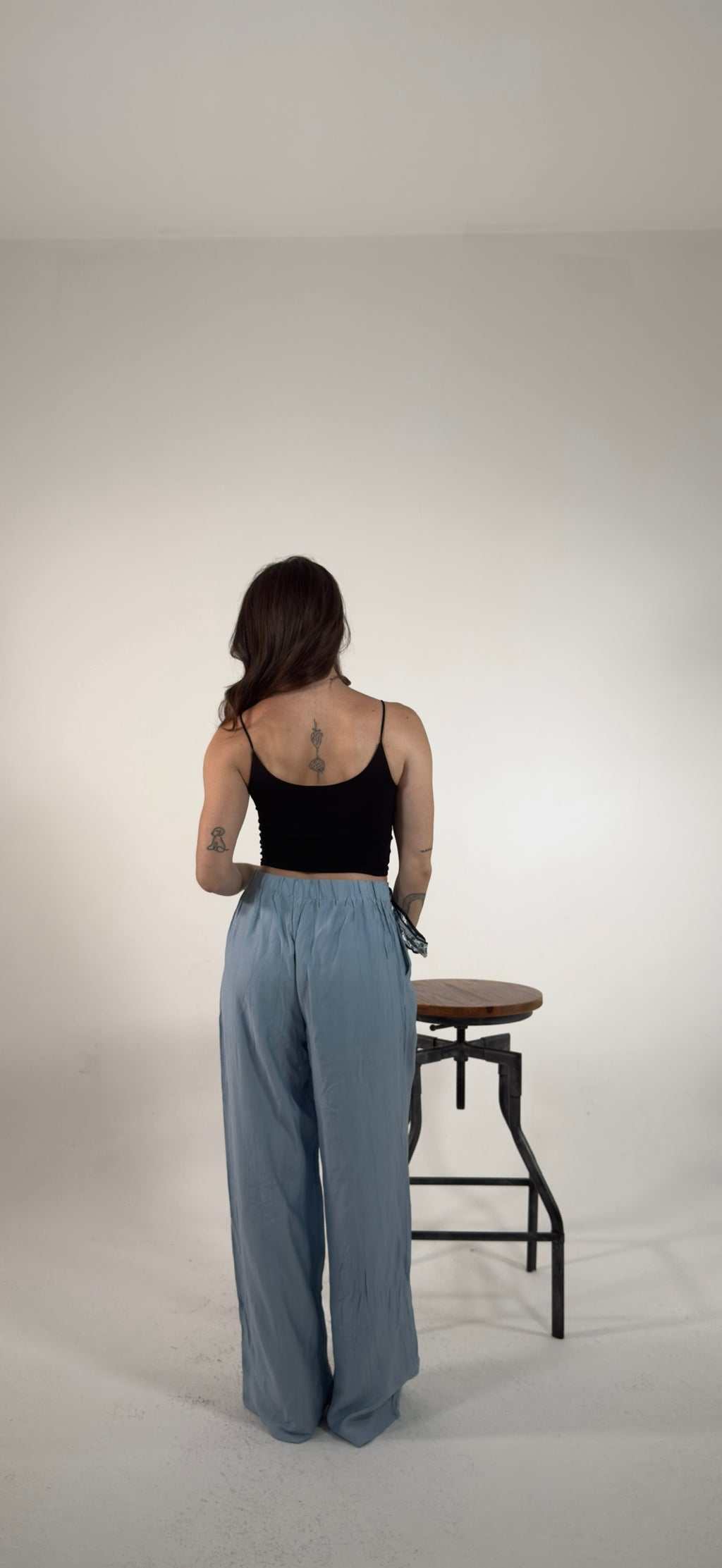 Pantaloni leggeri con foulard