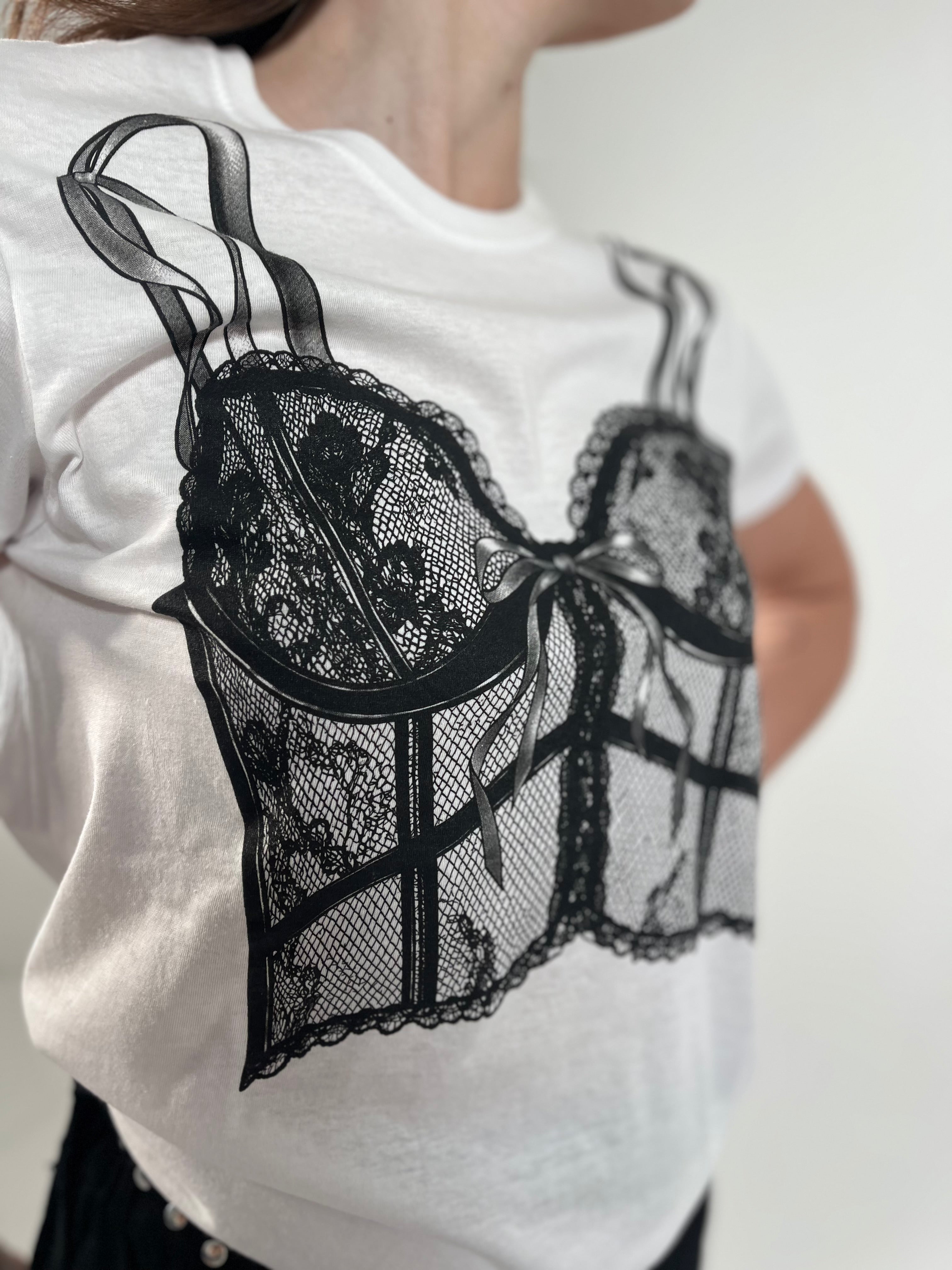 T-shirt corsetto
