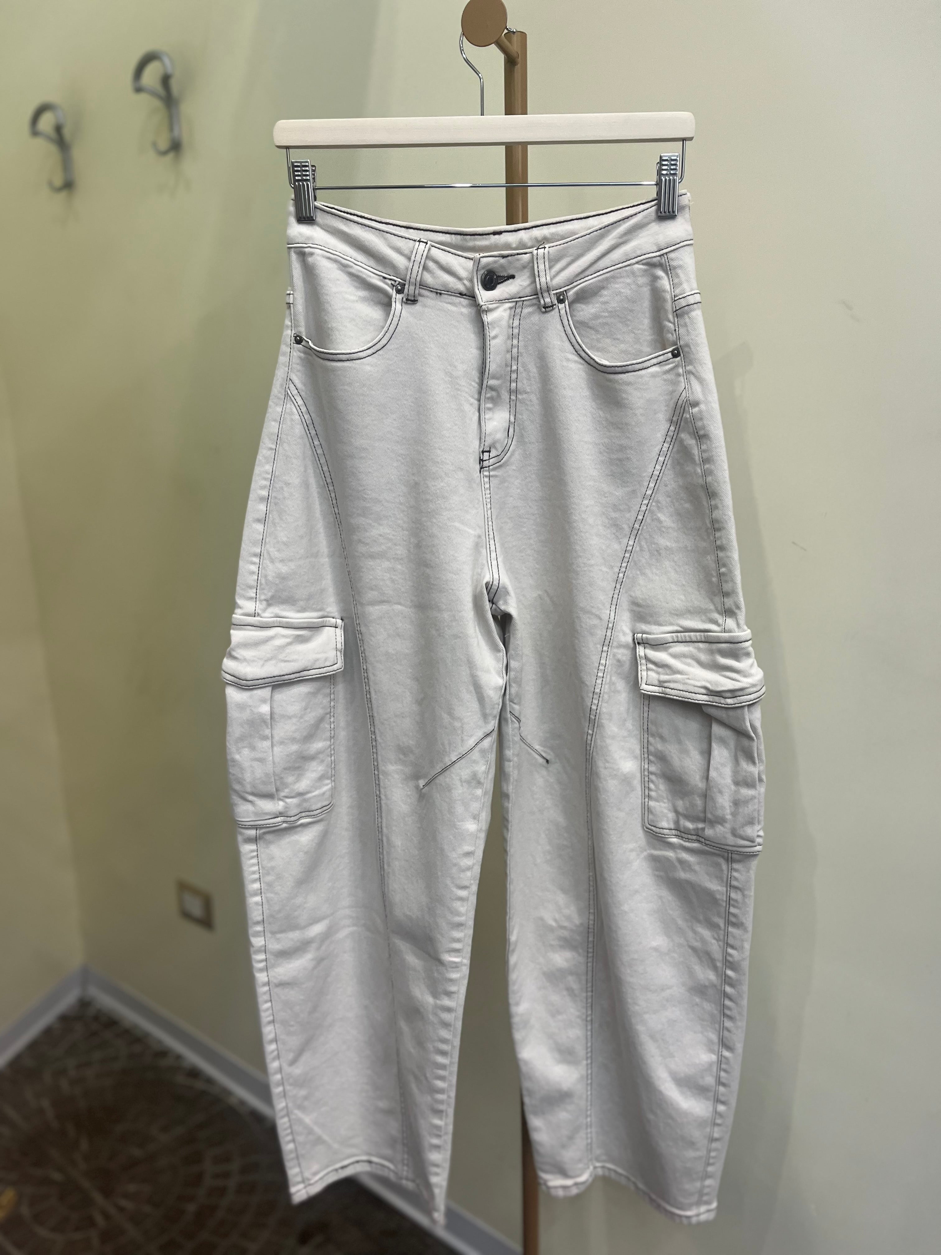 Baggy cargo denim
